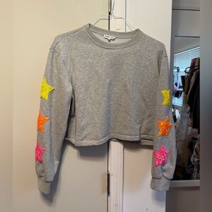 Main strip crop sweatshirt with stars